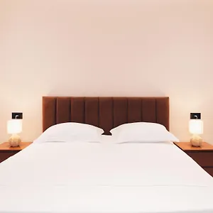 mono-boutique-apartments.hotels-in-tirana.com/